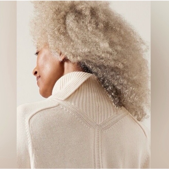 Athleta Alicia Keys Free To Roam Cream Turtleneck Sweater Oversize Cashmere M - Picture 3 of 14